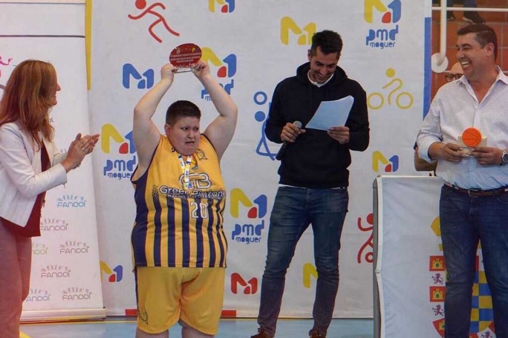 Sanus patrocinio cb moguer