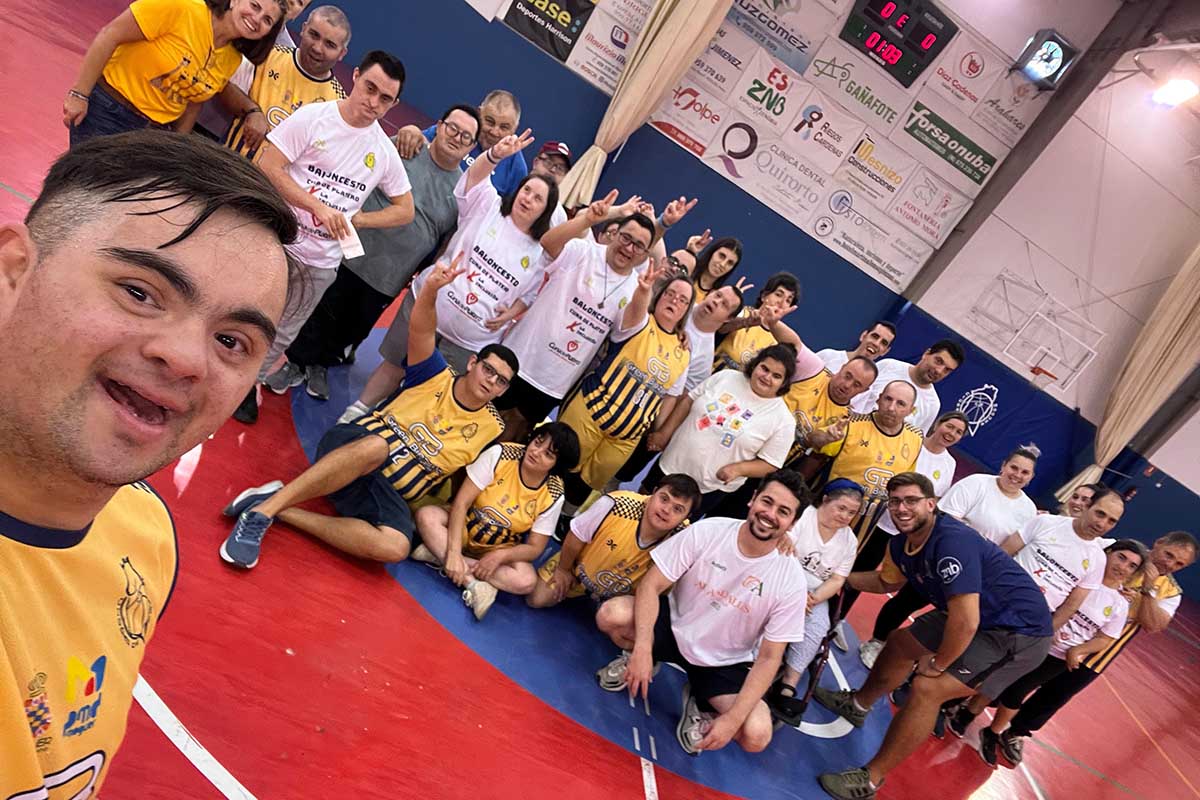 Sanus patrocinio cb moguer